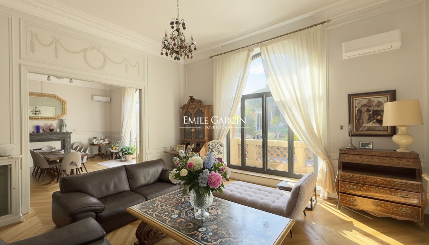 Château · City mansion - Marseille ( ) - Carré d'Or - Swimming pool