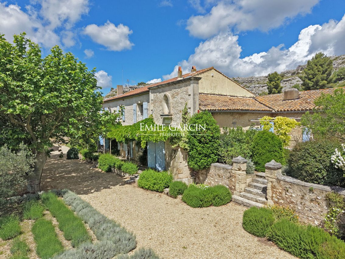 Maison 746 m² · à Paradou · 746 m² · 5 000 000 €