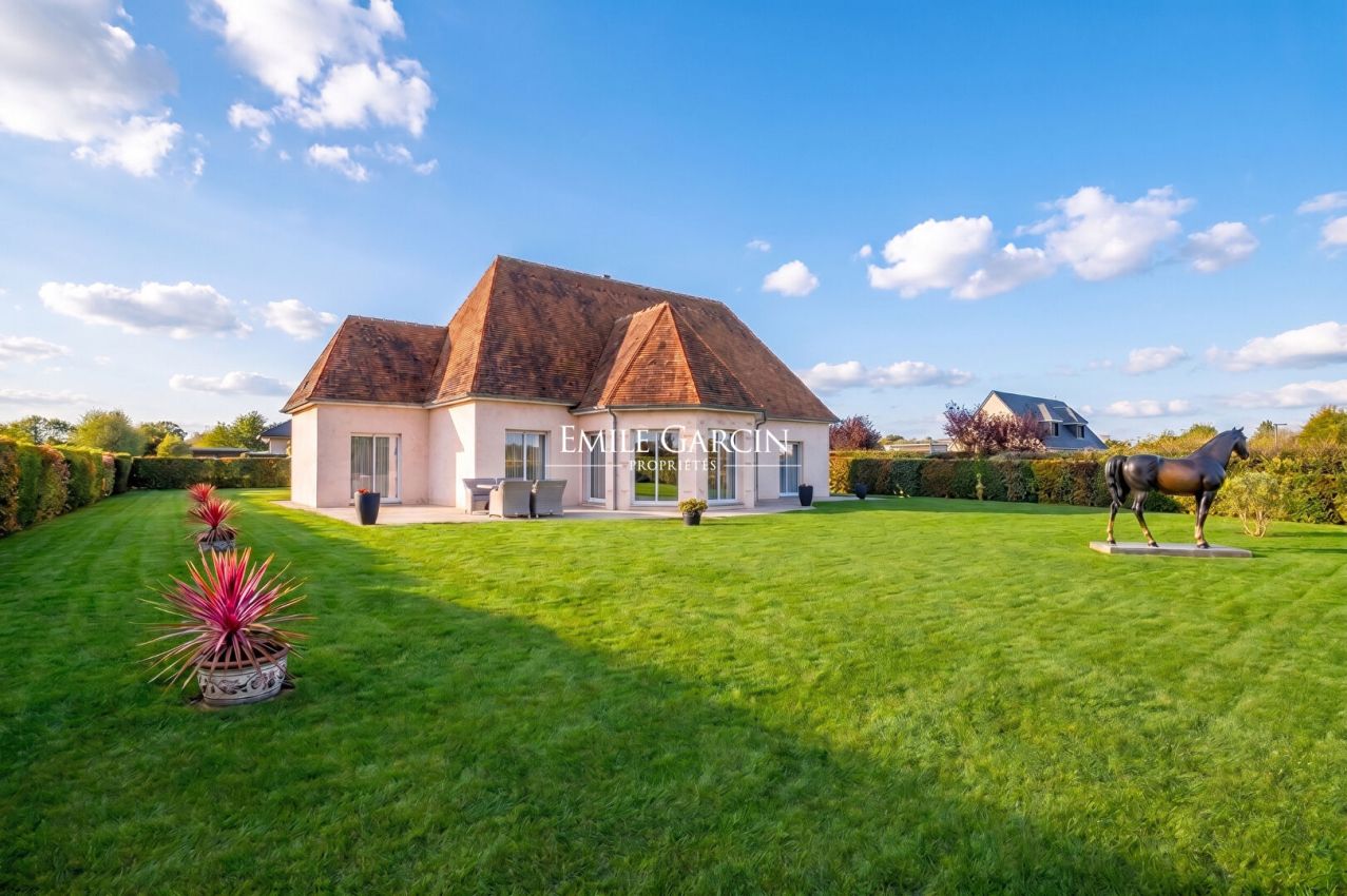 5 pièces 217 m² · à Touques · 217 m² · 1 060 000 €