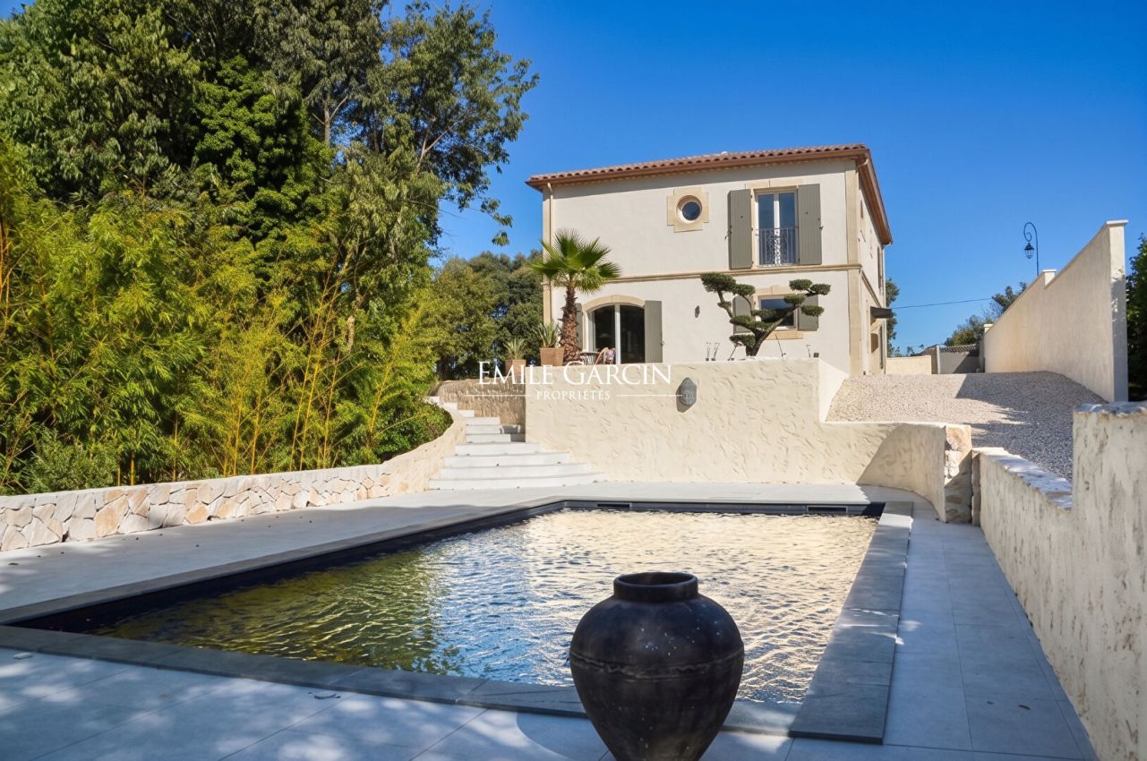 Maison 8 pièces 170 m² · à Nîmes · 170 m² · 689 000 €