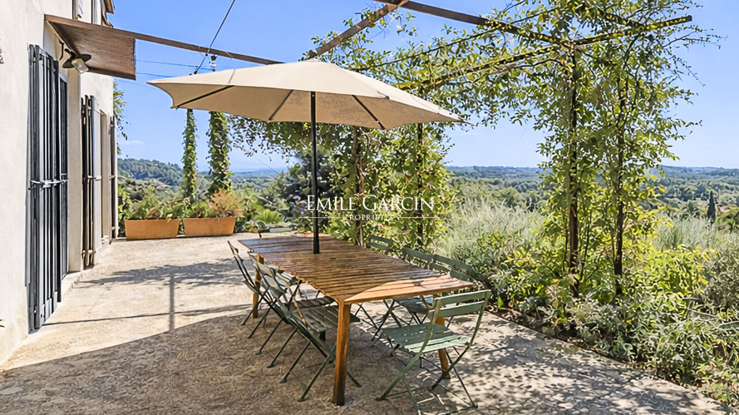 Maison 7 pièces 177 m² · à Villeneuve-lès-Avignon · 177 m² · 635 000 €
