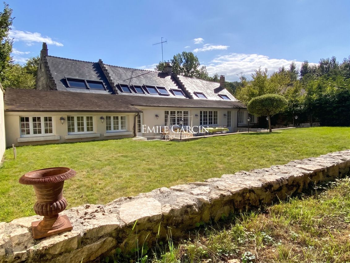 Maison 8 pièces 270 m² · à Pierrefonds · 270 m² · 495 000 €