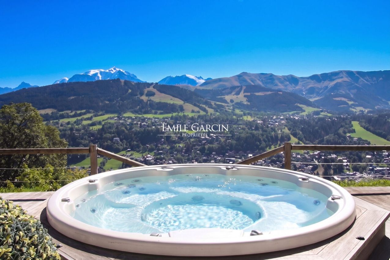 Maison 11 pièces 506 m² · à Megève · 506 m² · 11 700 000 €