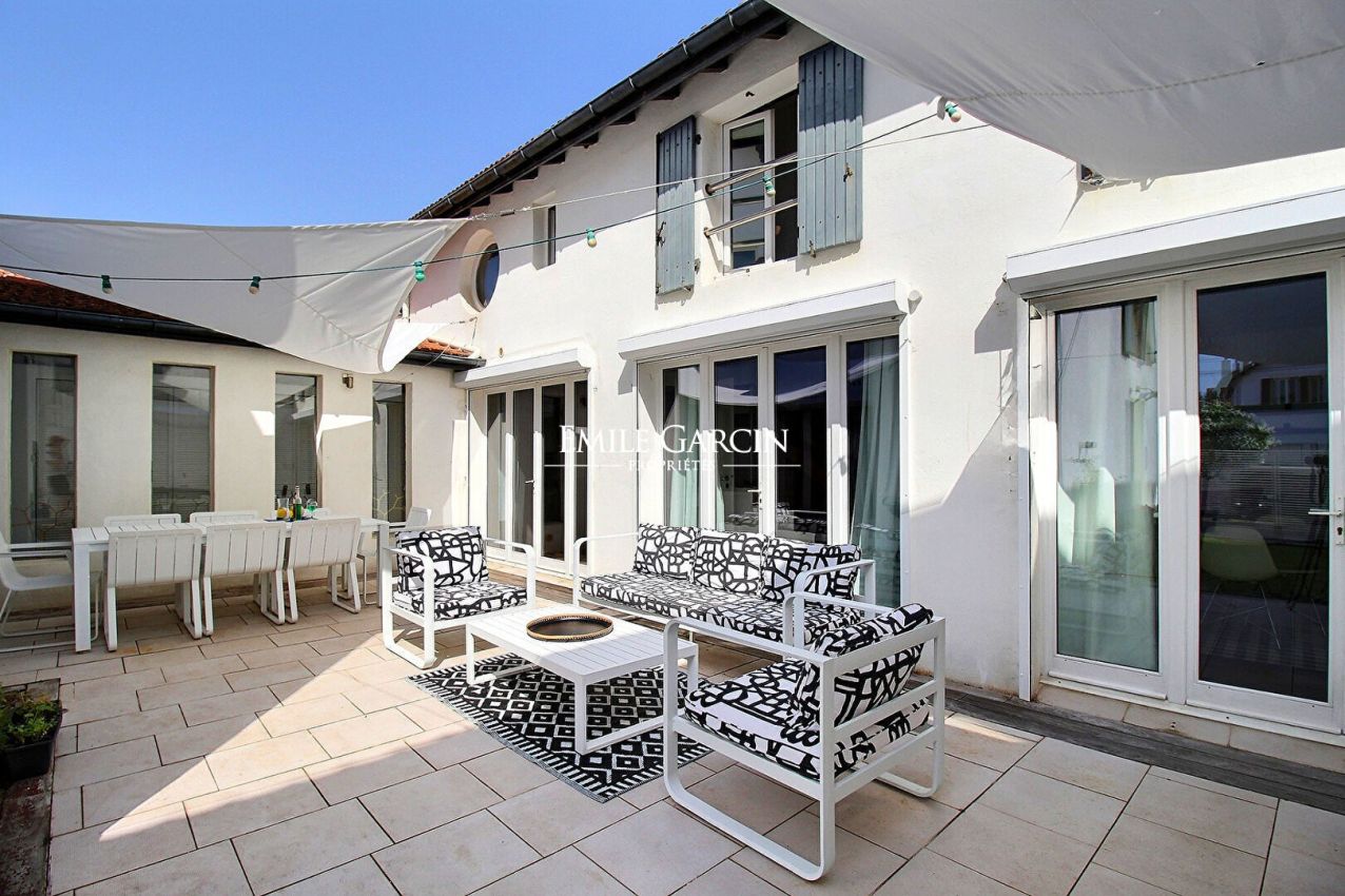 Maison 6 pièces 150 m² · à Biarritz · 150 m² · 1 300 000 €