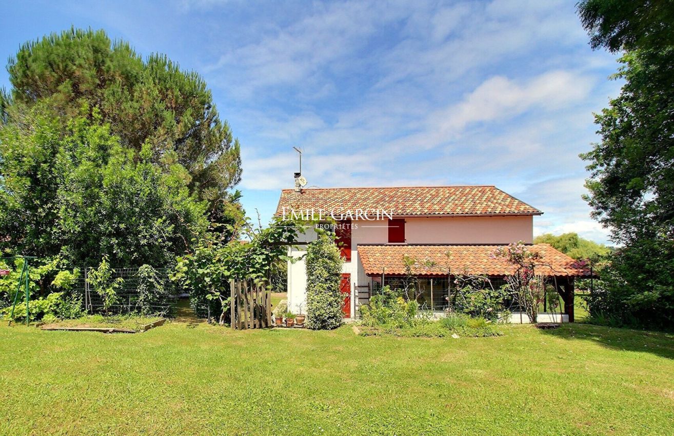 Maison 8 pièces 165 m² · à Ahetze · 165 m² · 990 000 €