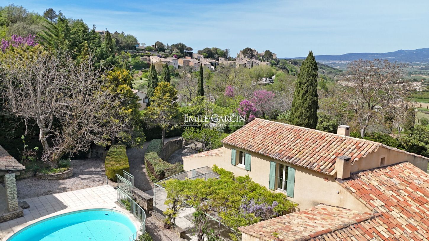 Maison 8 pièces 240 m² · à Ménerbes · 240 m² · 1 650 000 €