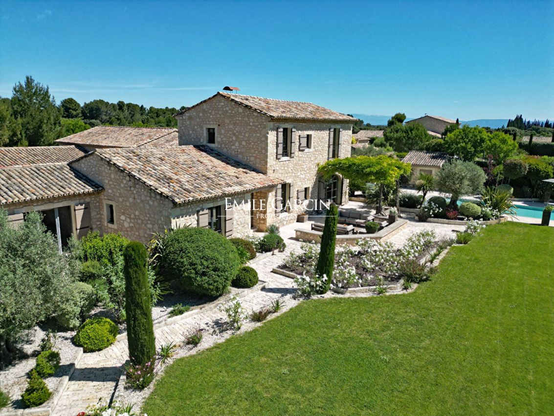 Maison 9 pièces 325 m² · à Saint-Rémy-de-Provence · 325 m² · 5 490 000 €
