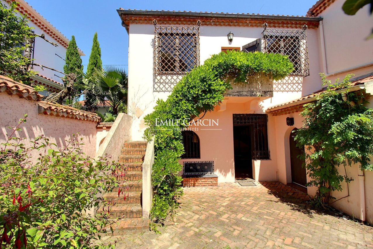 Maison 10 pièces 237 m² · à Biarritz · 237 m² · 2 200 000 €