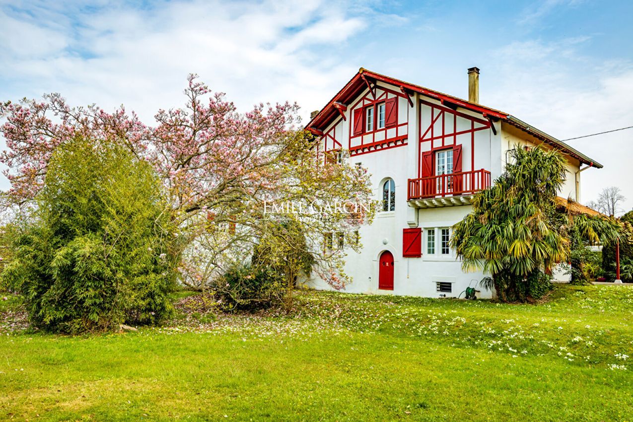 Maison 8 pièces 205 m² · à Bayonne · 205 m² · 1 450 000 €