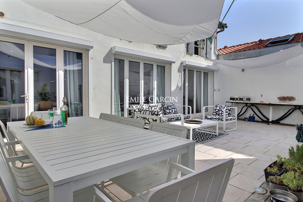 Maison 6 pièces 150 m² · à Biarritz · 150 m² · 1 300 000 €